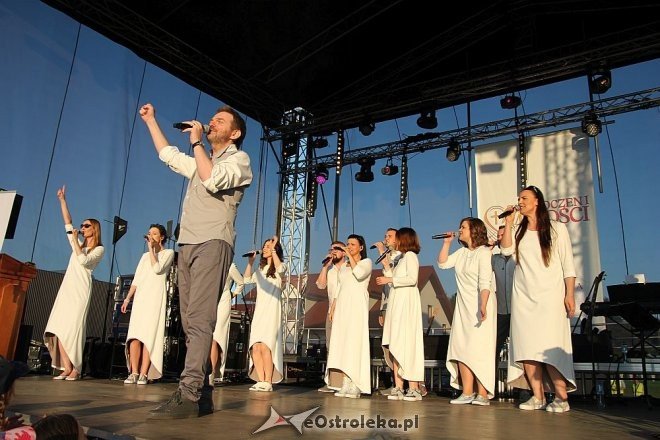 Koncert Uwielbienia - Trzecia Godzina Dnia [26.05.2016] - zdjęcie #41 - eOstroleka.pl