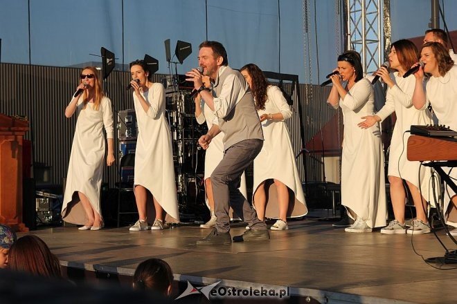 Koncert Uwielbienia - Trzecia Godzina Dnia [26.05.2016] - zdjęcie #22 - eOstroleka.pl