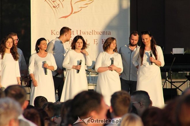 Koncert Uwielbienia - Trzecia Godzina Dnia [26.05.2016] - zdjęcie #3 - eOstroleka.pl
