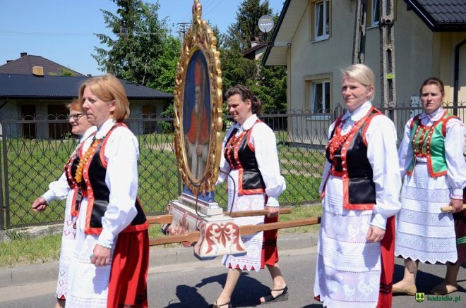 Procesja Bożego Ciała w Kadzidle [26.05.2016] - zdjęcie #82 - eOstroleka.pl