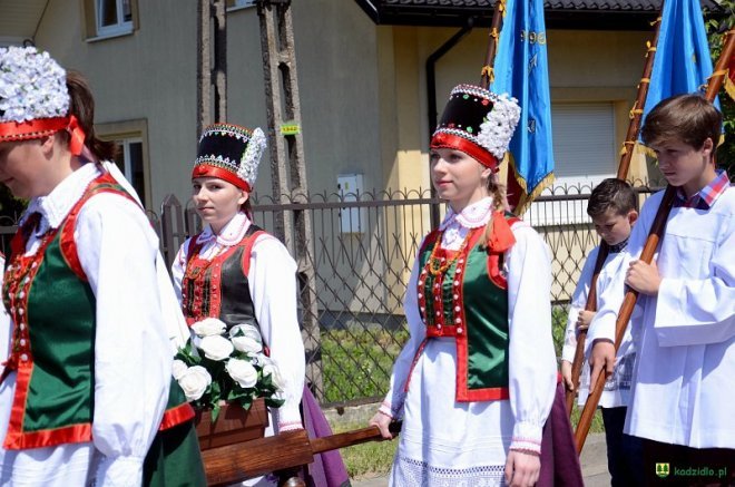 Procesja Bożego Ciała w Kadzidle [26.05.2016] - zdjęcie #78 - eOstroleka.pl