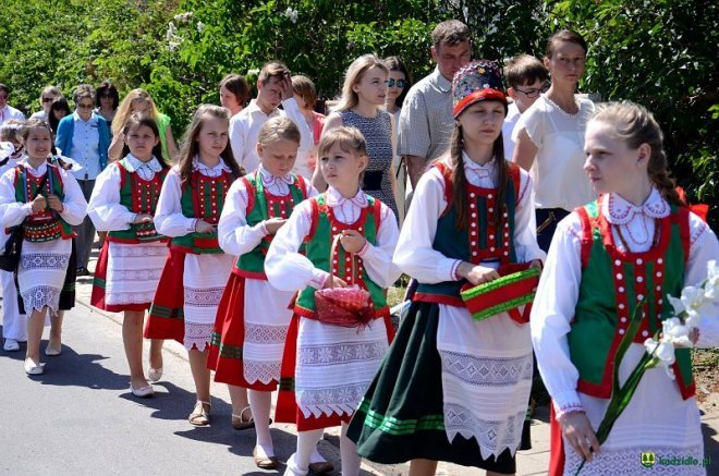 Procesja Bożego Ciała w Kadzidle [26.05.2016] - zdjęcie #55 - eOstroleka.pl