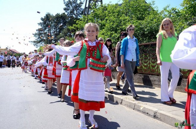 Procesja Bożego Ciała w Kadzidle [26.05.2016] - zdjęcie #51 - eOstroleka.pl