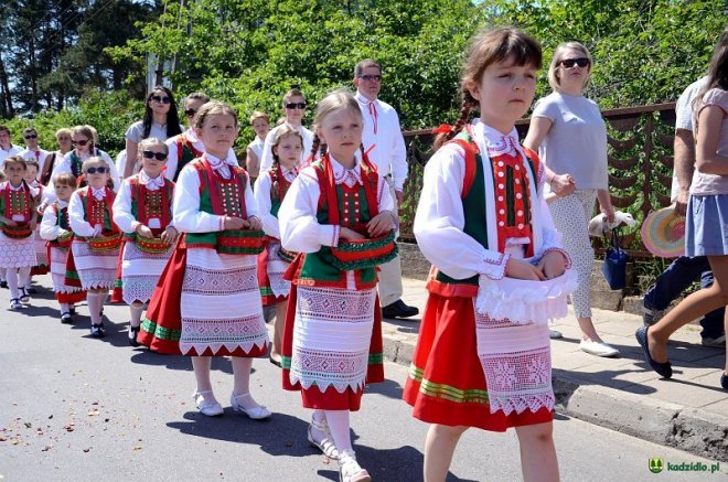 Procesja Bożego Ciała w Kadzidle [26.05.2016] - zdjęcie #49 - eOstroleka.pl