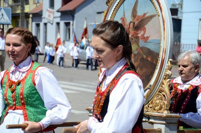 Procesja Bożego Ciała w Kadzidle [26.05.2016] - zdjęcie #28 - eOstroleka.pl