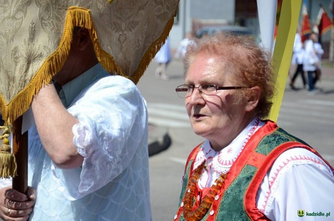 Procesja Bożego Ciała w Kadzidle [26.05.2016] - zdjęcie #26 - eOstroleka.pl