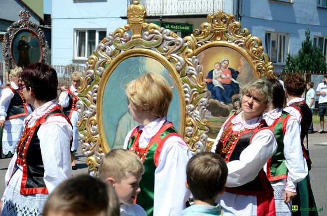 Procesja Bożego Ciała w Kadzidle [26.05.2016] - zdjęcie #23 - eOstroleka.pl