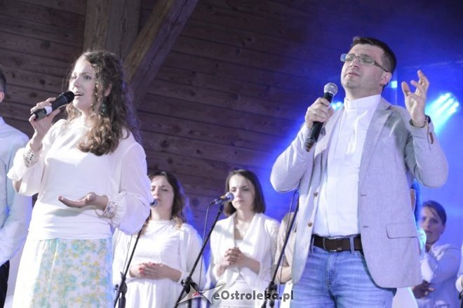 Koncert Uwielbienia w Myszyńcu [26.05.2016] - zdjęcie #2 - eOstroleka.pl