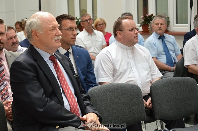 XX sesja Rady Powiatu w Ostrołęce [30.05.2016] - zdjęcie #17 - eOstroleka.pl