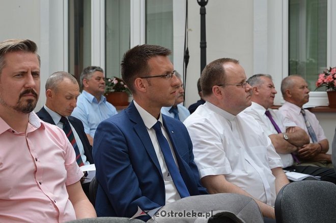 XX sesja Rady Powiatu w Ostrołęce [30.05.2016] - zdjęcie #75 - eOstroleka.pl