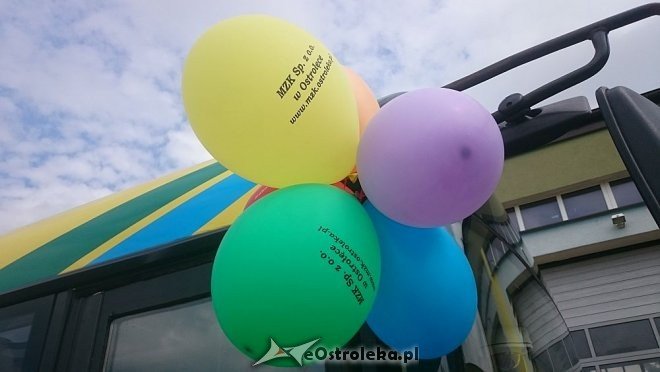Dzień Dziecka z MZK: Przedszkolaki pomalowały autobus [01.06.2016] - zdjęcie #16 - eOstroleka.pl