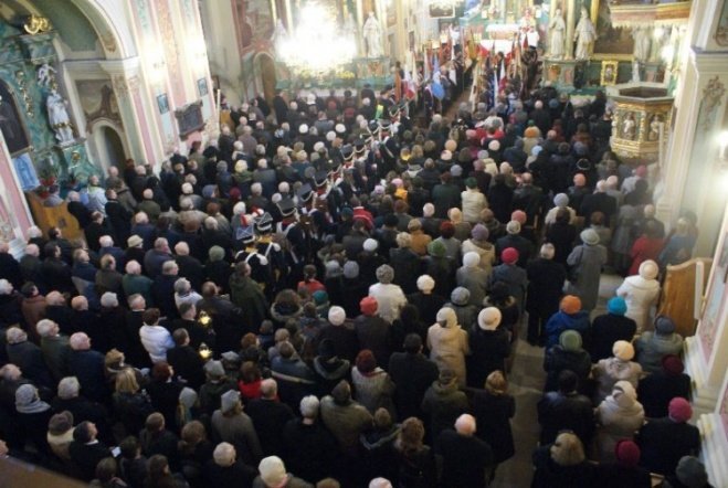 Poświęcenie Pomnika Czwartaków (11.11.09) - zdjęcie #62 - eOstroleka.pl