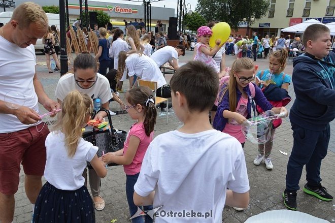 Językowy Dzień Dziecka z I LO w Ostrołęce [01.06.2016] - zdjęcie #5 - eOstroleka.pl