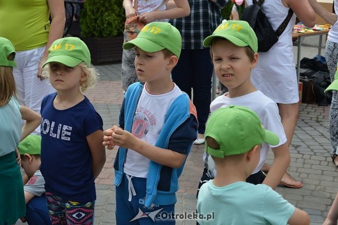 Językowy Dzień Dziecka z I LO w Ostrołęce [01.06.2016] - zdjęcie #36 - eOstroleka.pl