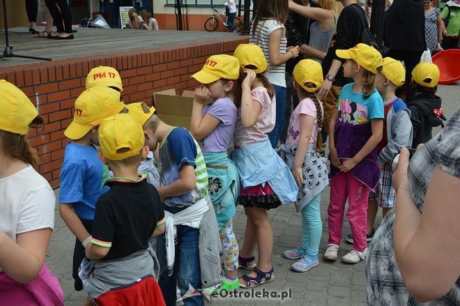 Językowy Dzień Dziecka z I LO w Ostrołęce [01.06.2016] - zdjęcie #38 - eOstroleka.pl