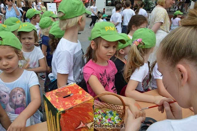 Językowy Dzień Dziecka z I LO w Ostrołęce [01.06.2016] - zdjęcie #54 - eOstroleka.pl