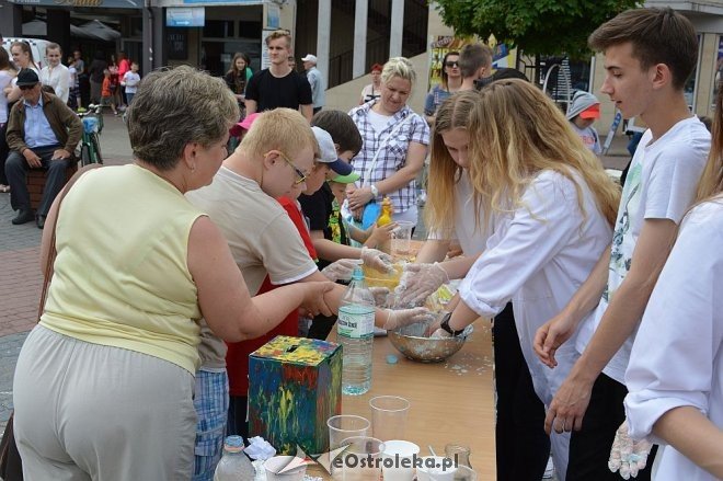 Językowy Dzień Dziecka z I LO w Ostrołęce [01.06.2016] - zdjęcie #6 - eOstroleka.pl