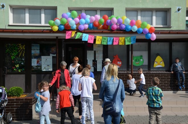 Dzień Dziecka w SP Nr 2 [1.06.2016] - zdjęcie #1 - eOstroleka.pl