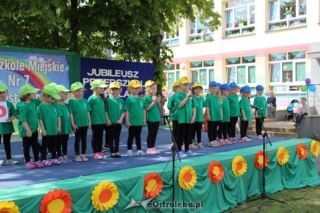 Jubileusz 40-lecia istnienia Przedszkola Miejskiego nr 7 Tęczowa Kraina w Ostrołęce [02.06.2016] - zdjęcie #29 - eOstroleka.pl