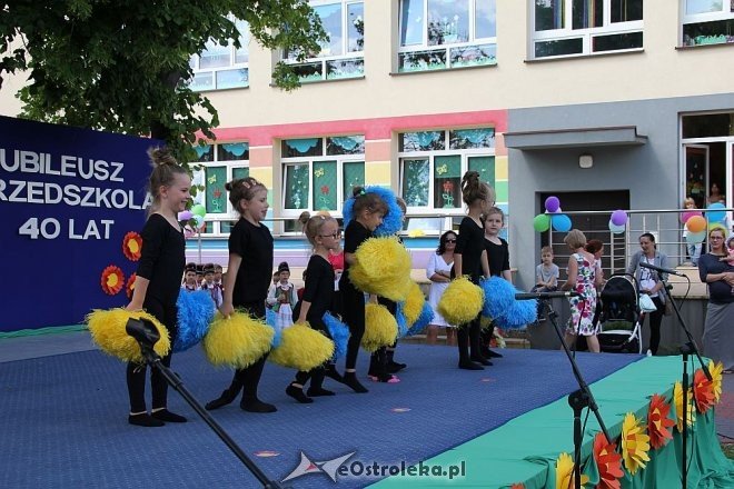 Jubileusz 40-lecia istnienia Przedszkola Miejskiego nr 7 Tęczowa Kraina w Ostrołęce [02.06.2016] - zdjęcie #24 - eOstroleka.pl