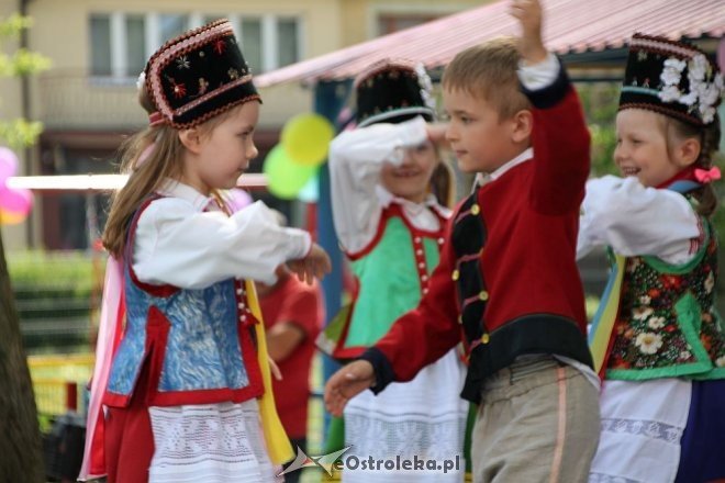 Jubileusz 40-lecia istnienia Przedszkola Miejskiego nr 7 Tęczowa Kraina w Ostrołęce [02.06.2016] - zdjęcie #88 - eOstroleka.pl