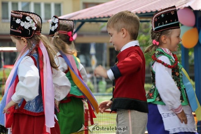 Jubileusz 40-lecia istnienia Przedszkola Miejskiego nr 7 Tęczowa Kraina w Ostrołęce [02.06.2016] - zdjęcie #89 - eOstroleka.pl