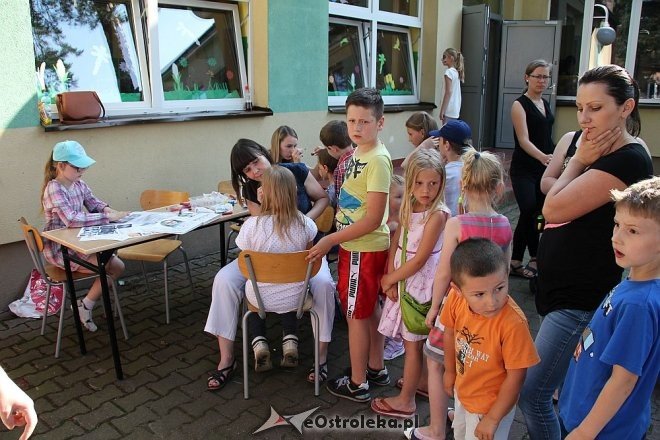 Festyn rodzinny w Szkole Podstawowej nr 4 w Ostrołęce [02.06.2016] - zdjęcie #30 - eOstroleka.pl