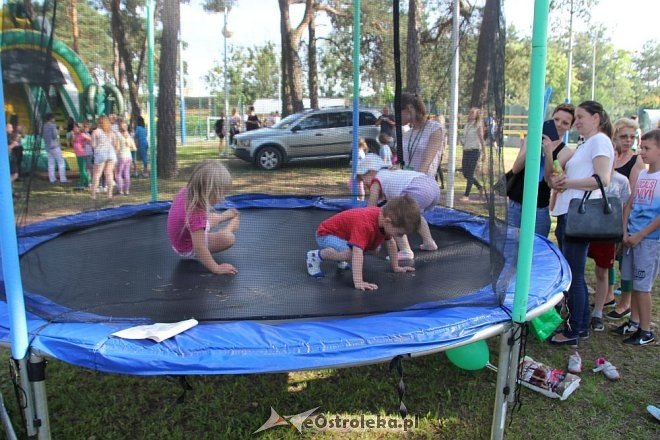 Festyn rodzinny w Szkole Podstawowej nr 4 w Ostrołęce [02.06.2016] - zdjęcie #56 - eOstroleka.pl