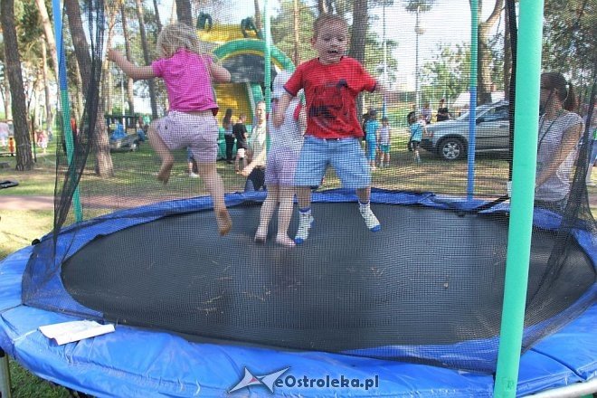 Festyn rodzinny w Szkole Podstawowej nr 4 w Ostrołęce [02.06.2016] - zdjęcie #59 - eOstroleka.pl