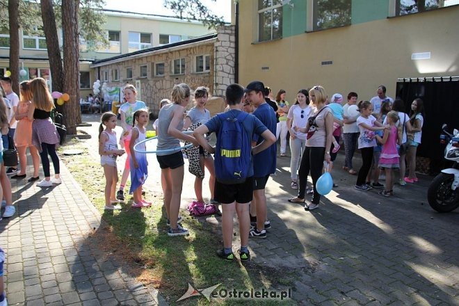 Festyn rodzinny w Szkole Podstawowej nr 4 w Ostrołęce [02.06.2016] - zdjęcie #65 - eOstroleka.pl