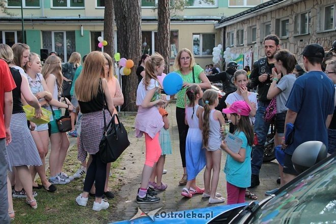 Festyn rodzinny w Szkole Podstawowej nr 4 w Ostrołęce [02.06.2016] - zdjęcie #71 - eOstroleka.pl