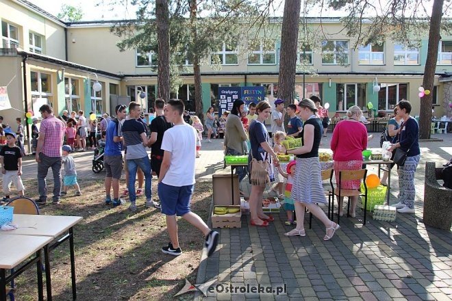 Festyn rodzinny w Szkole Podstawowej nr 4 w Ostrołęce [02.06.2016] - zdjęcie #78 - eOstroleka.pl