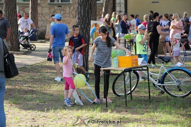 Festyn rodzinny w Szkole Podstawowej nr 4 w Ostrołęce [02.06.2016] - zdjęcie #87 - eOstroleka.pl