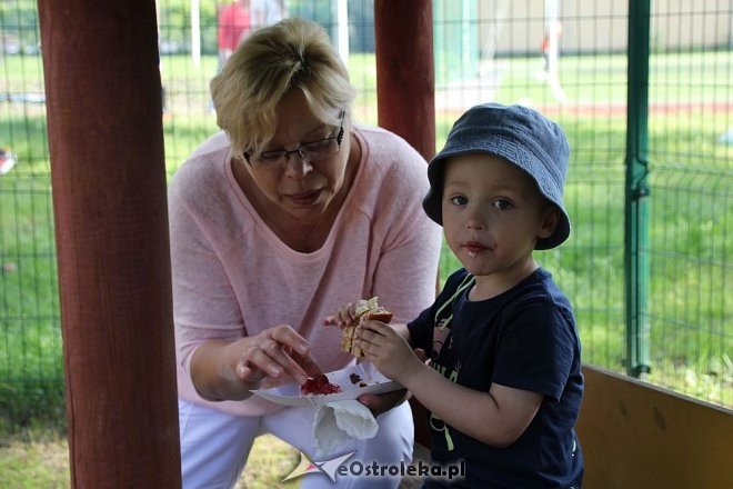 Festyn rodzinny w Szkole Podstawowej nr 4 w Ostrołęce [02.06.2016] - zdjęcie #11 - eOstroleka.pl