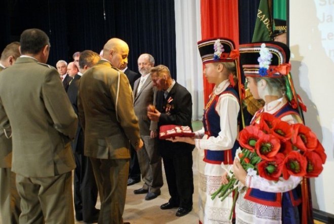 Uroczysta Sesja Rady Misata (11.11.09) - zdjęcie #69 - eOstroleka.pl