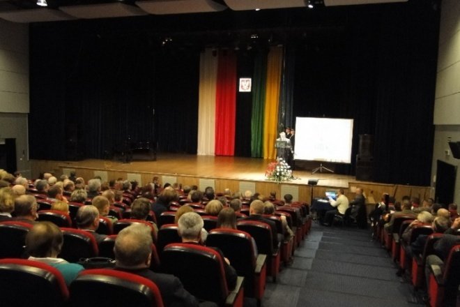 Uroczysta Sesja Rady Misata (11.11.09) - zdjęcie #31 - eOstroleka.pl