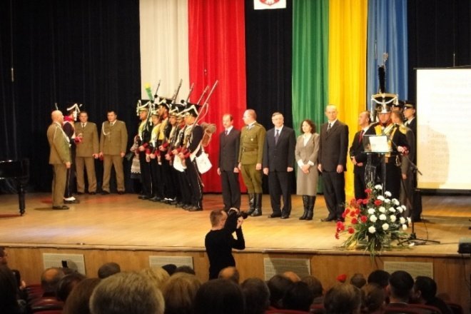 Uroczysta Sesja Rady Misata (11.11.09) - zdjęcie #20 - eOstroleka.pl