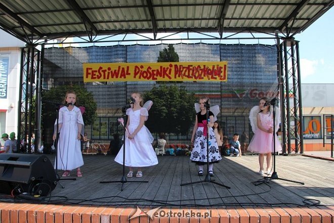 Festiwal Piosenki Przedszkolnej 2016 [03.06.2016] - zdjęcie #8 - eOstroleka.pl