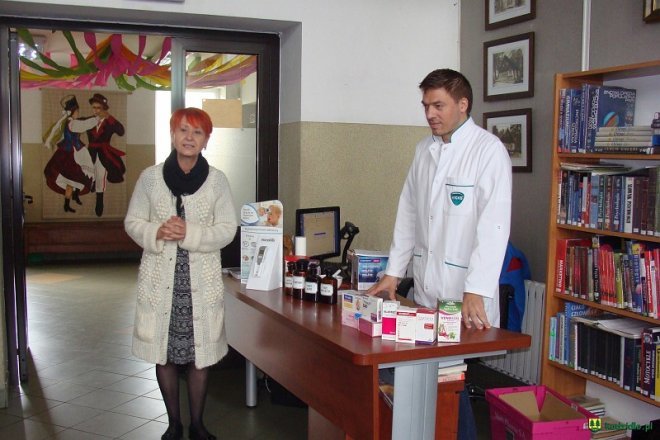 Spotkanie z aptekarzem w kadzidlańskiej bibliotece [03.06.2016] - zdjęcie #2 - eOstroleka.pl