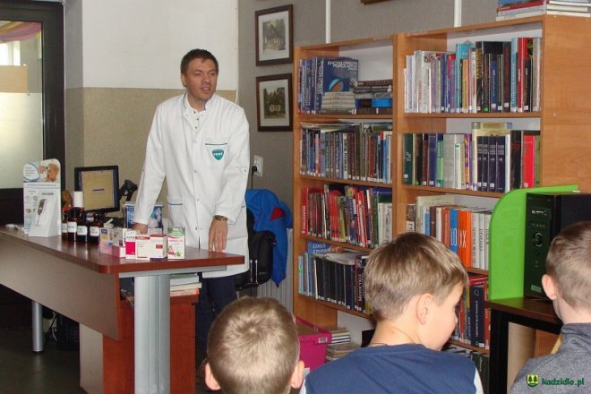 Spotkanie z aptekarzem w kadzidlańskiej bibliotece [03.06.2016] - zdjęcie #40 - eOstroleka.pl