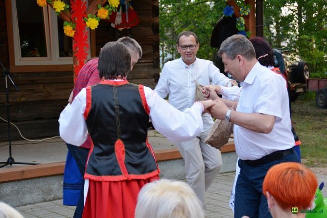 II Festiwal Kół Gospodyń Wiejskich z gminy Kadzidło [04.06.2016] - zdjęcie #81 - eOstroleka.pl