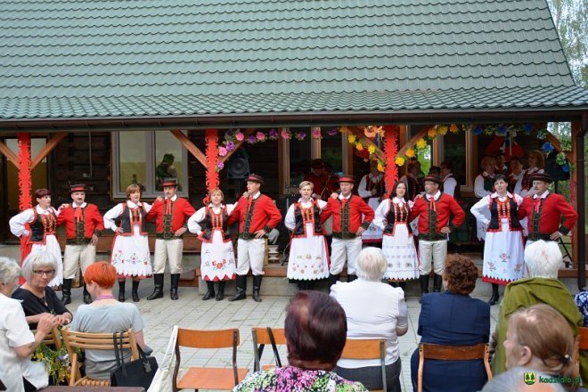 II Festiwal Kół Gospodyń Wiejskich z gminy Kadzidło [04.06.2016] - zdjęcie #46 - eOstroleka.pl