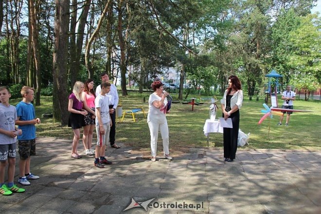 Otwarcie nowego placu zabaw dla ostrołęckiej Korczakówki [04.06.2016] - zdjęcie #21 - eOstroleka.pl