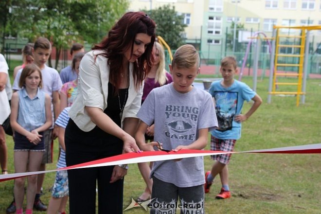 Otwarcie nowego placu zabaw dla ostrołęckiej Korczakówki [04.06.2016] - zdjęcie #57 - eOstroleka.pl