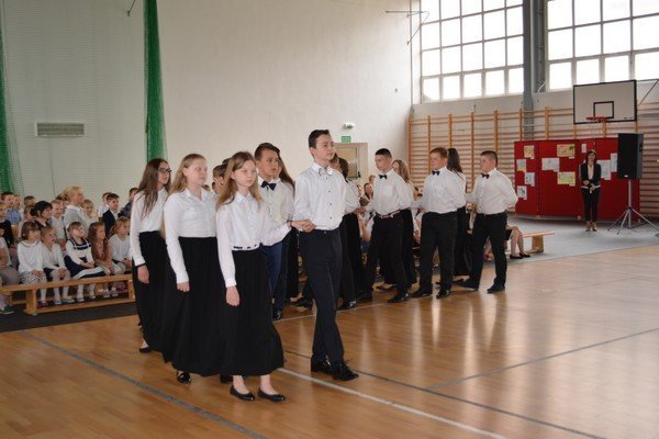 Dzień Patrona w Szkole Podstawowej w Łysych [07.06.2016] - zdjęcie #45 - eOstroleka.pl