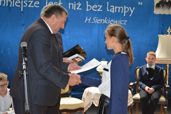 Dzień Patrona w Szkole Podstawowej w Łysych [07.06.2016] - zdjęcie #21 - eOstroleka.pl