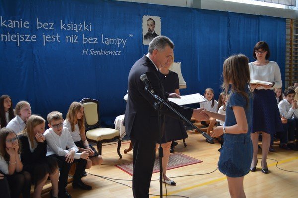 Dzień Patrona w Szkole Podstawowej w Łysych [07.06.2016] - zdjęcie #47 - eOstroleka.pl