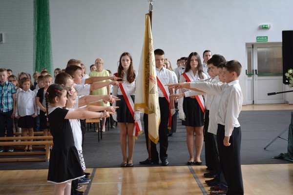 Dzień Patrona w Szkole Podstawowej w Łysych [07.06.2016] - zdjęcie #6 - eOstroleka.pl