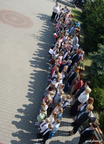 Uroczystości rocznicowe nadania imienia szkole w Dylewie [07.06.2016] - zdjęcie #11 - eOstroleka.pl