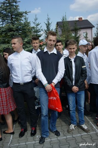 Uroczystości rocznicowe nadania imienia szkole w Dylewie [07.06.2016] - zdjęcie #22 - eOstroleka.pl